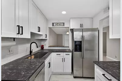 2828 Tennis Club Drive #403, West Palm Beach, FL 33417 - Photo 7