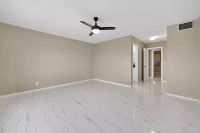 2828 Tennis Club Drive #403, West Palm Beach, FL 33417 - Photo 9