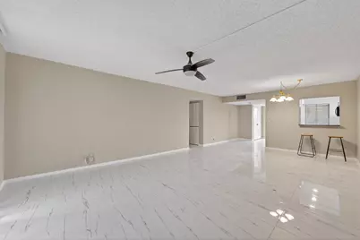 2828 Tennis Club Drive #403, West Palm Beach, FL 33417 - Photo 3