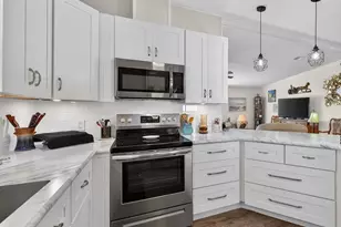 8491 Florence Dr, Port Saint Lucie, FL 34952 - Photo 9