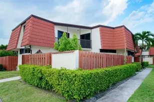 3861 Victoria Dr, West Palm Beach, FL 33406 - Photo 1