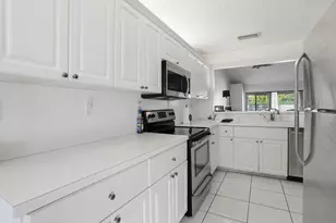 21547 Altamira Ave, Boca Raton, FL 33433 - Photo 9