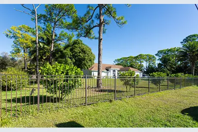 8895 Palomino Drive, Lake Worth, FL 33467 - Photo 7