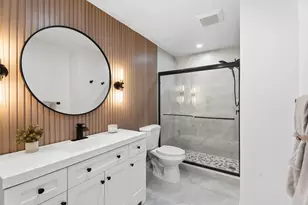 3952 SE Fairway W, Stuart, FL 34997 - Photo 5