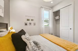 132 SE Via Tirso, Port Saint Lucie, FL 34952 - Photo 11