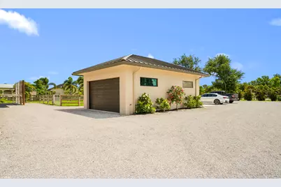 16219 Hollow Tree Lane, Wellington, FL 33470 - Photo 5