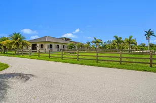 16219 Hollow Tree Ln, Wellington, FL 33470 - Photo 31