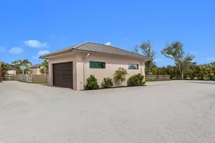 16219 Hollow Tree Ln, Wellington, FL 33470 - Photo 13