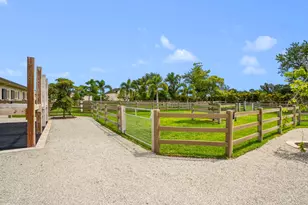 16219 Hollow Tree Ln, Wellington, FL 33470 - Photo 17