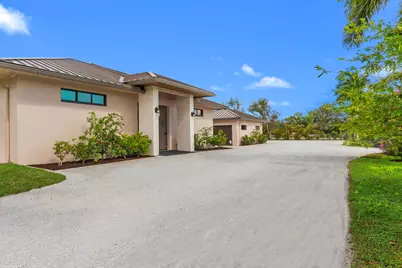 16219 Hollow Tree Lane, Wellington, FL 33470 - Photo 13