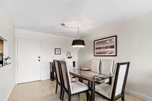 1830 Embassy Dr, West Palm Beach, FL 33401 - Photo 7