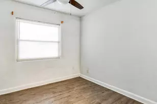 907 N Pine Ave, Green Cove Springs, FL 32043 - Photo 11