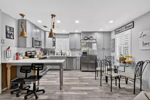 5210 Palm Dr, Fort Pierce, FL 34982 - Photo 15