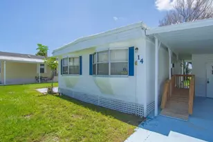 14 Golf Dr, Port Saint Lucie, FL 34952 - Photo 9