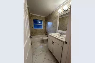 914 SW Cecil Lane, Port Saint Lucie, FL 34953 - Photo 17