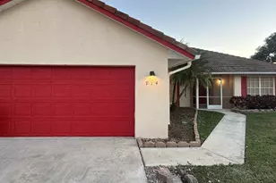 914 SW Cecil Ln, Port Saint Lucie, FL 34953 - Photo 1