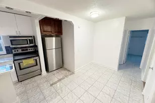 1021 NE 24th Ave, Pompano Beach, FL 33062 - Photo 13