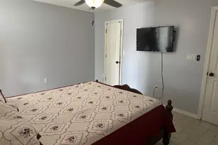 1077 Fernlea Dr, West Palm Beach, FL 33417 - Photo 13