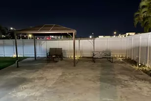 1077 Fernlea Dr, West Palm Beach, FL 33417 - Photo 17