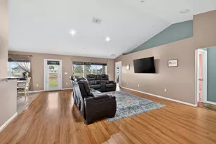 1401 SW Bougainvillea Ave, Port Saint Lucie, FL 34953 - Photo 9