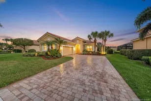 8121 SW Marin Dr, Stuart, FL 34997 - Photo 31