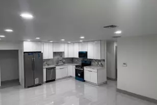 3401 Evergreen, Palm Springs, FL 33461 - Photo 31