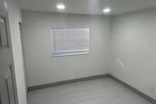 3401 Evergreen, Palm Springs, FL 33461 - Photo 27