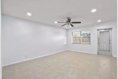 63 Hastings D, West Palm Beach, FL 33417 - Photo 3