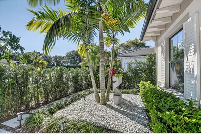 3089 Bellflower Circle, West Palm Beach, FL 33401 - Photo 3