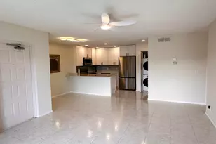 1012 Green Pine Bvld, West Palm Beach, FL 33409 - Photo 5