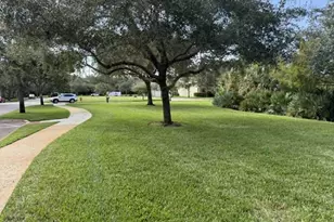 1890 SE Interlachen Dr, Port Saint Lucie, FL 34952 - Photo 43