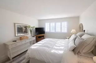 20 Colonial Club Dr, Boynton Beach, FL 33435 - Photo 9