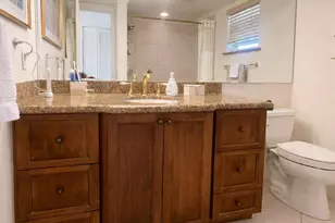 20 Colonial Club Dr, Boynton Beach, FL 33435 - Photo 11