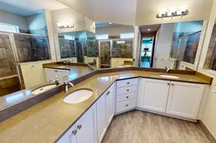 10127 SW Cypress Wood Ct, Port Saint Lucie, FL 34987 - Photo 11