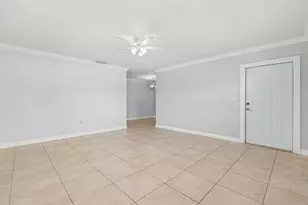 200 SW 7th St, Boca Raton, FL 33432 - Photo 13