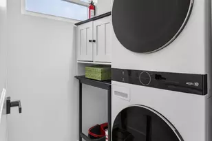 701 37th St, West Palm Beach, FL 33407 - Photo 21