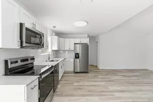 16246 E Cornwall Dr, Loxahatchee, FL 33470 - Photo 5