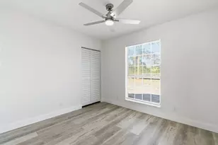 16246 E Cornwall Dr, Loxahatchee, FL 33470 - Photo 11