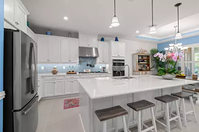 10009 SW Coral Tree Circle, Port Saint Lucie, FL 34987 - Photo 5