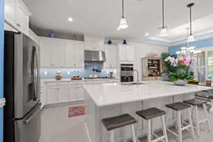 10009 SW Coral Tree Cir, Port Saint Lucie, FL 34987 - Photo 5