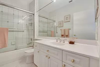 4022 Manchester Lake Drive, Lake Worth, FL 33449 - Photo 29