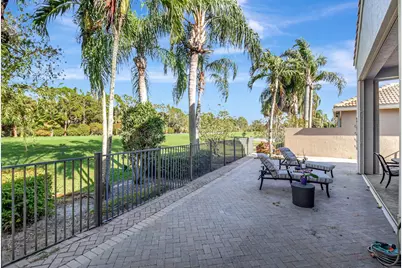 4022 Manchester Lake Drive, Lake Worth, FL 33449 - Photo 41