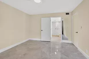 9245 Flynn Cir, Boca Raton, FL 33496 - Photo 21
