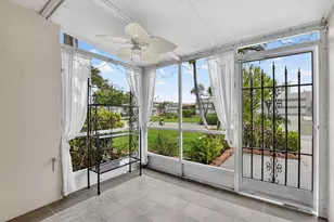 9245 Flynn Cir, Boca Raton, FL 33496 - Photo 5