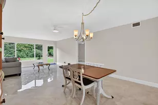 9245 Flynn Cir, Boca Raton, FL 33496 - Photo 15