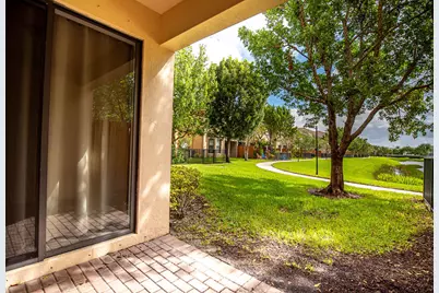 10283 Wellington Parc Drive, Wellington, FL 33449 - Photo 29