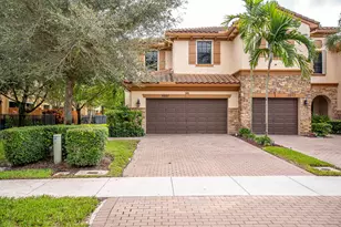 10283 Wellington Parc Dr, Wellington, FL 33449 - Photo 1