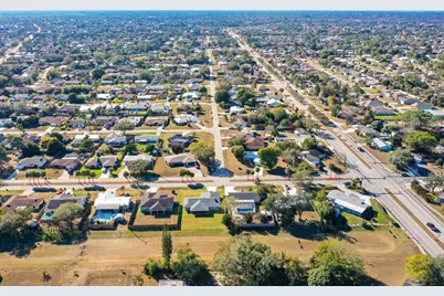 121 SE Lakehurst Drive, Port Saint Lucie, FL 34983 - Photo 29