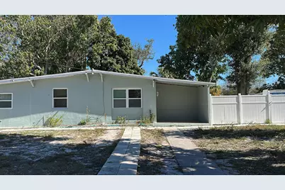 2024 Golfview Court, Fort Pierce, FL 34950 - Photo 1