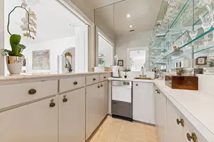 417 Antigua Ln, Palm Beach, FL 33480 - Photo 11